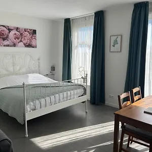 https://bb-zunderdorp.amsterdamhotelsnl.com